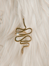 Load image into Gallery viewer, SERPENTINE ring
